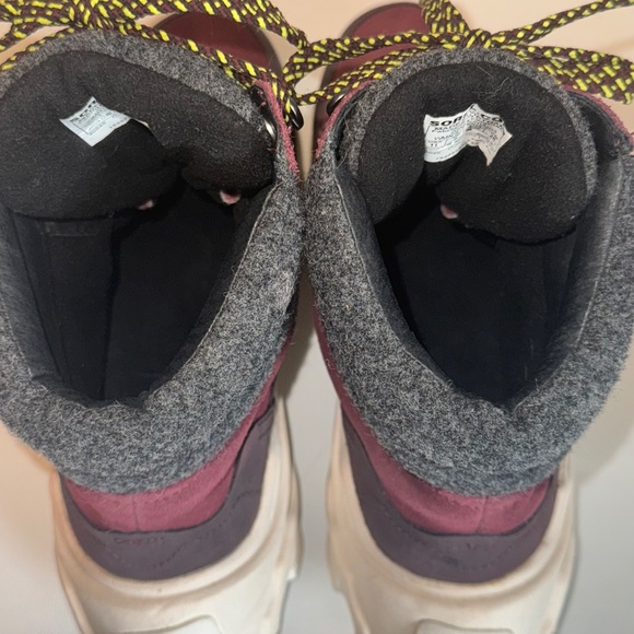 SOREL Kinetic Breakthru Conquest Waterproof Sneaker Boots Cider/ Bloodstone 11 - Picture 9 of 15